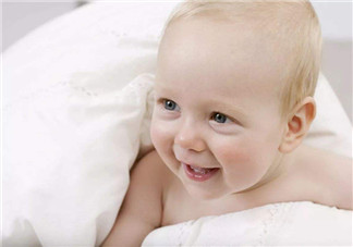 开灯睡觉对宝宝有什么影响 睡觉开灯对宝宝的危害有多大