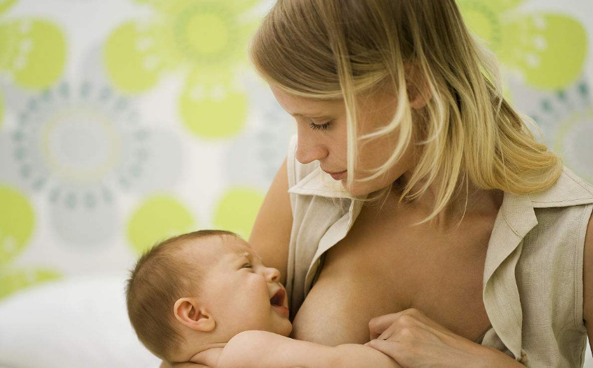 患乳腺炎还能喂宝宝喝奶吗 哺乳期乳腺炎对宝宝有影响吗