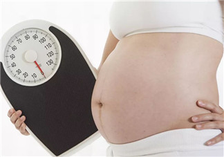 怀孕期间需要控制饮食吗 孕期胖多少斤是正常