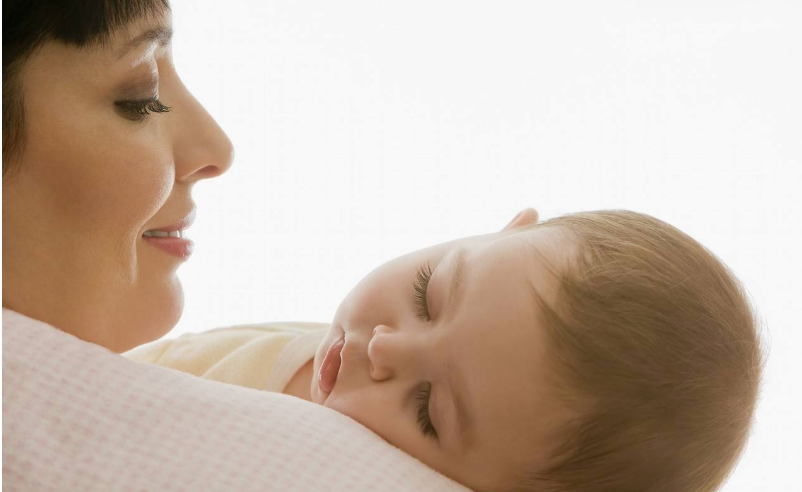 宝宝睡觉戴平安福绳安全吗 如何保障婴儿睡眠安全