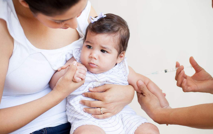 孩子打完疫苗之后怎么安抚比较好 孩子打完疫苗正确做法
