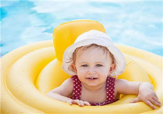 宝宝游泳前需要做些什么运动吗 宝宝游泳前中后需要注意什么