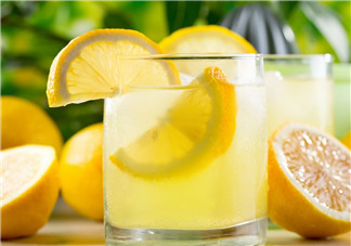 喝柠檬水牙齿会变黄吗 喝完柠檬水后不宜立即刷牙