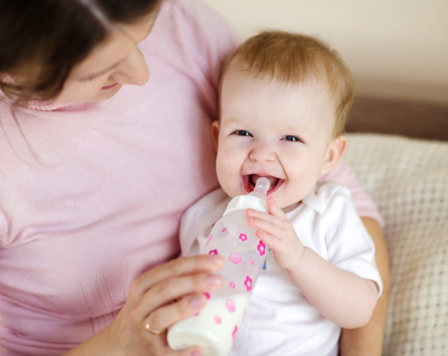 宝宝断奶后不吃奶粉怎么办 先让宝宝适应奶瓶喂养