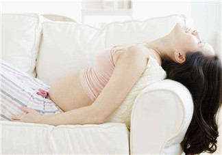 孕妇每日的维生素A需要量是多少 孕妇怎样避免服用过量的维生素A