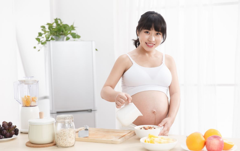 孕妇每日的维生素A需要量是多少 孕妇怎样避免服用过量的维生素A