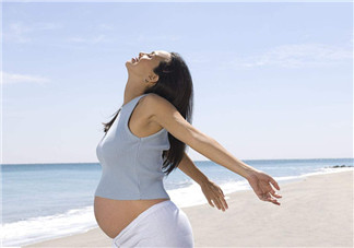 分享孕期做瑜伽的心情短语 怀孕做瑜伽的句子说说配图