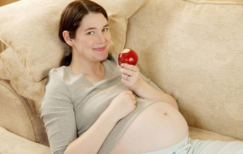 怀孕后期便秘失眠水肿如何饮食 怎么吃改善孕期不适