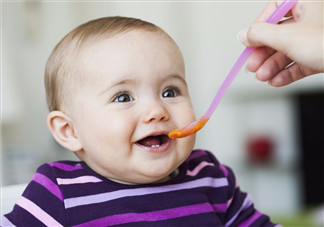 婴幼儿肠胃疾病如何护理 宝宝多大肠胃发育完善