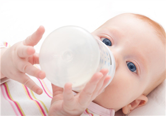 奶粉怎么选 什么样的奶粉更适合宝宝