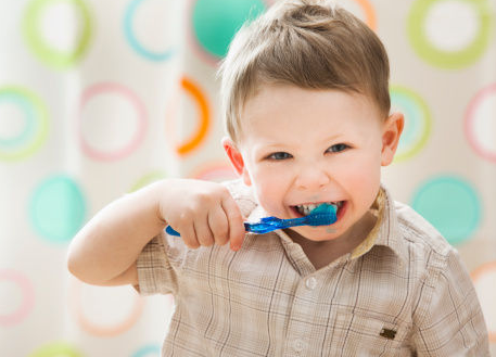 儿童牙齿保健应该注意什么 宝宝牙齿保健注意事项