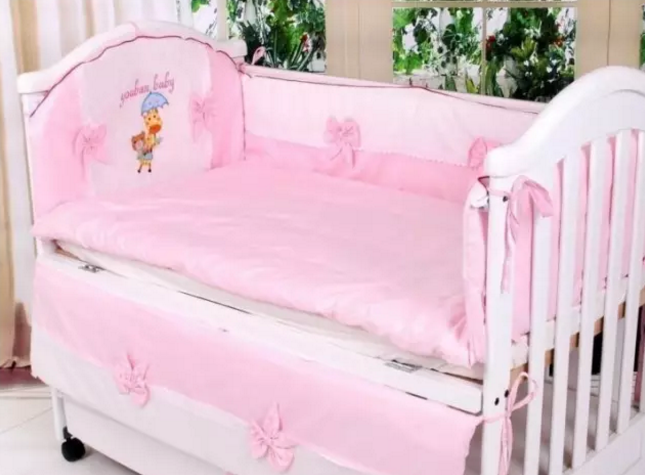 什么样的婴儿床更适合宝宝 如何选购合适的婴儿床2018