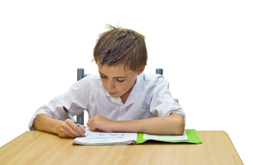孩子上学前有很多作业没做怎么办 怎么让孩子自觉做作业