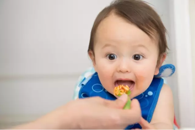 宝宝不爱吃饭怎么办 如何提高宝宝的食欲2018
