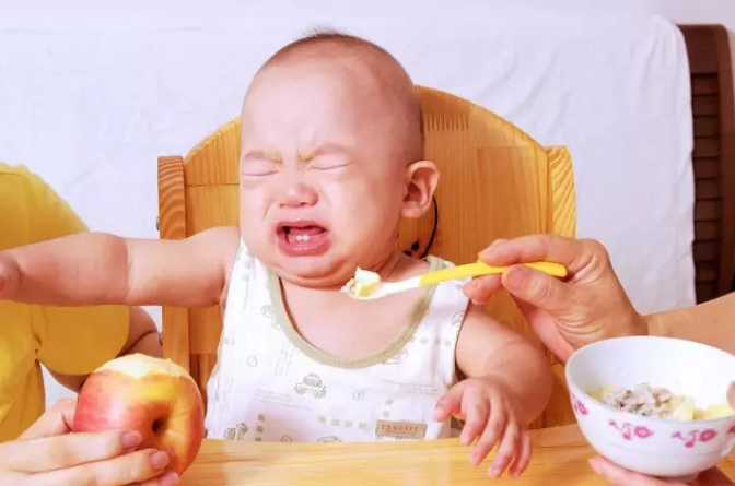 宝宝不爱吃饭怎么办 如何提高宝宝的食欲2018