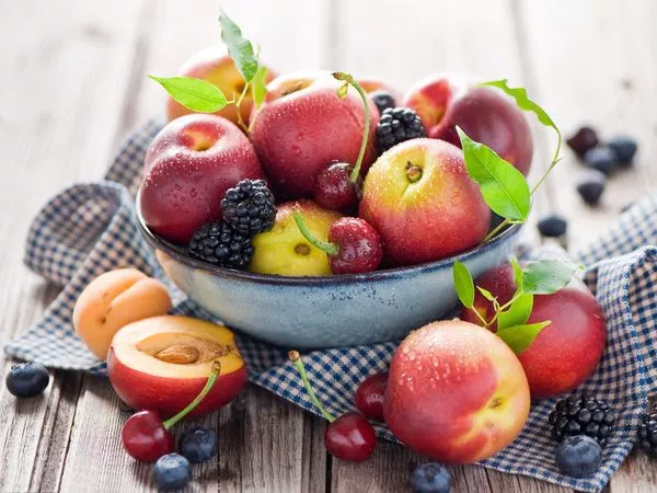孩子吃东西吃积食了怎么缓解 用什么水果可以缓解积食