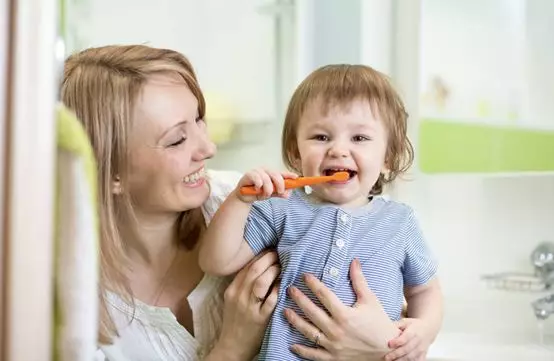 三岁前宝宝的牙齿怎么保护比较好 三岁前宝宝牙齿护理方法