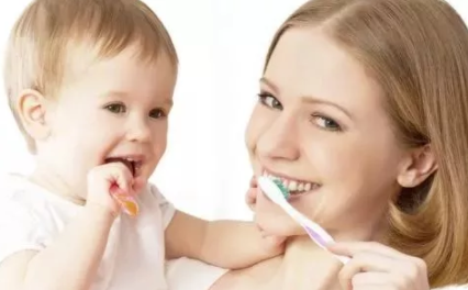 怎么教宝宝刷牙 教宝宝刷牙应该注意什么