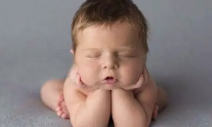 宝宝经常打呼噜会变丑是真的吗 宝宝经常打呼噜怎么办