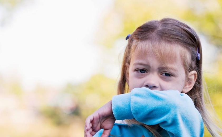 孩子秋季经常性咳嗽是什么原因 孩子经常咳嗽会肺炎吗