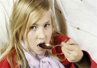 孩子秋季咳嗽会变成过敏性咳嗽吗 孩子咳嗽要注意什么
