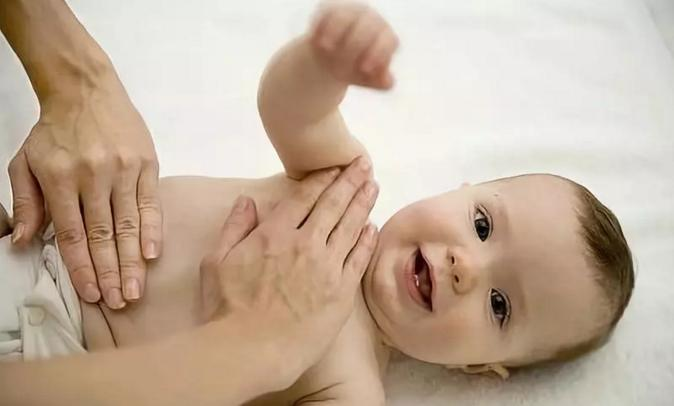 宝宝皮肤换季怎么保护 孩子皮肤换季呵护方法
