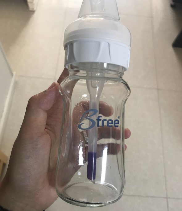 贝丽防胀气奶瓶怎么知道奶瓶内温度 贝丽防胀气奶瓶导气管变色功能怎么看