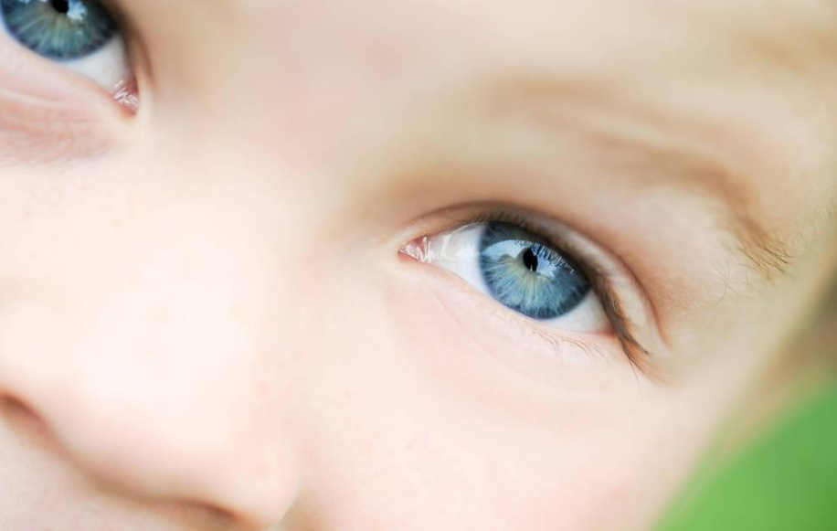 孩子有哪些症状是近视的预兆 孩子眼睛会有哪些问题