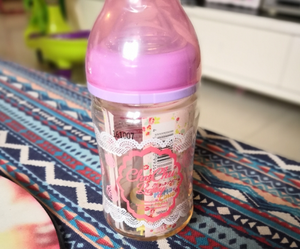 chuchu啾啾奶瓶质量怎么样 啾啾奶瓶宝宝摔得坏吗