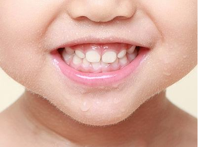 小孩什么时候开始换牙 换牙护理怎么做
