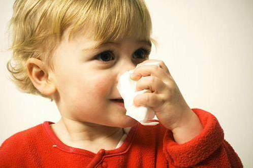 鼻涕颜色能反映宝宝病情吗 如何区分不同鼻涕健康状况