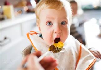 有的宝宝不爱吃辅食怎么办好 怎么让孩子吃辅食