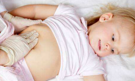 宝宝肚脐流血怎么办  新生儿肚脐流血护理方法