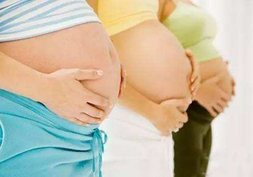 摸肚子会导致宝宝脐带绕颈吗 孕妇如何正确摸肚子
