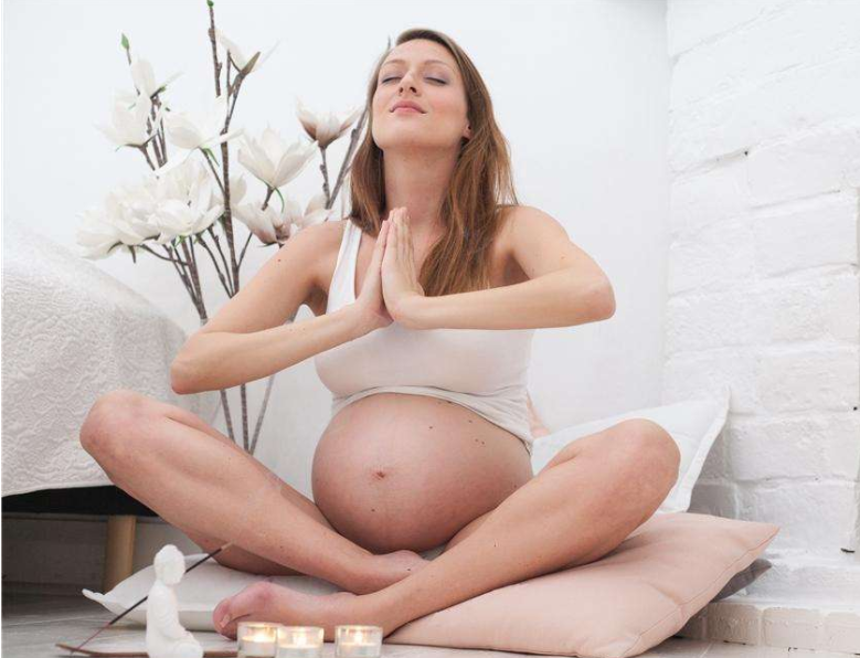 孕晚期做什么运动可以帮助顺产 孕期运动的注意事项