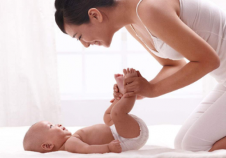 宝宝上厕所什么时候练习好  可以如厕练习的几个表现