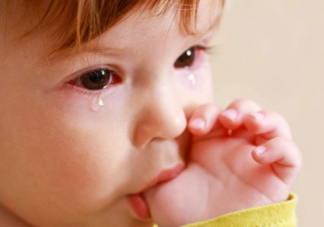 宝宝结膜炎有哪些症状   宝宝结膜炎症状一览