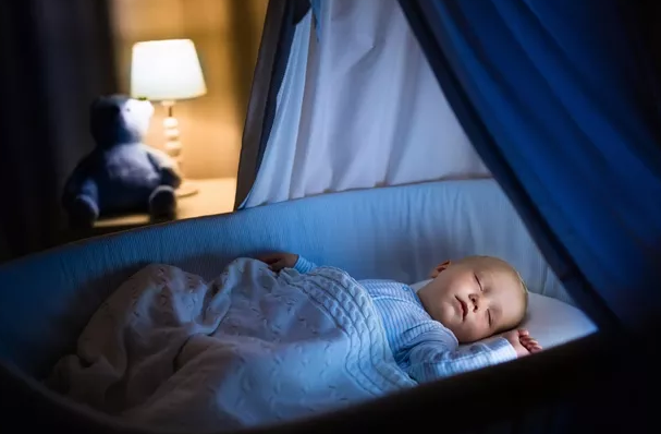 怎么让宝宝一觉睡到天亮   一觉睡到天亮的6个方法