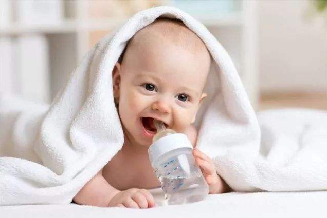 宝宝蛋白质过敏怎么办 婴幼儿牛奶蛋白质过敏原因