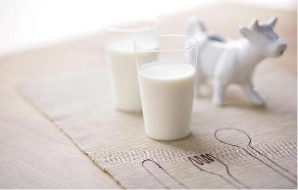 怎么分辨奶粉好不好 怎么看奶粉适不适合宝宝