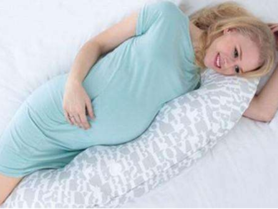 孕妇睡觉会压到宝宝吗 孕期为什么要左侧卧睡觉