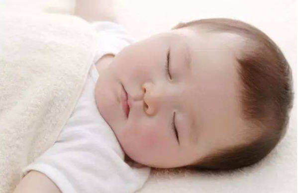 宝宝多大可以睡整觉 如何培养宝宝睡整觉