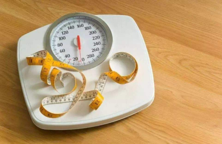孕期体重增长过快有什么危害 孕期哪个月体重增长最快