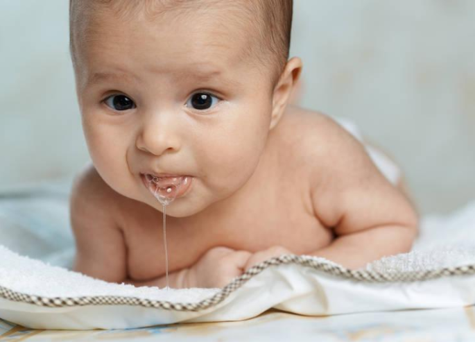 宝宝流口水严重怎么办 宝宝流口水严重是什么原因