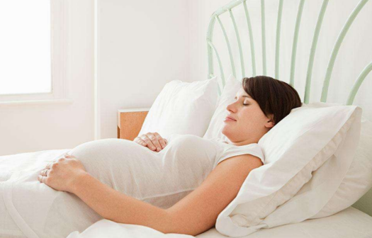 孕妇睡觉打呼噜怎么办 孕妇睡觉打呼噜解决方法