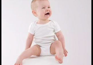 宝宝吃母乳拉肚子怎么办 宝宝母乳性腹泻的原因