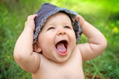 婴儿多大会笑出声 逗宝宝笑有什么好处