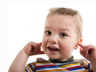 宝宝|宝宝揪耳朵是怎么回事 宝宝揪耳朵怎么办