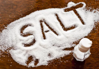 宝宝太早吃盐有什么影响 孩子太早吃盐的危害