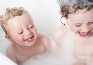 宝宝打完预防针需要洗澡吗 为什么打疫苗不能洗澡